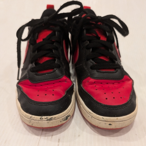 NIKE Court Borough Low 2 Black and Red Shoes Sneakers size 4.5 youth - Picture 6 of 12